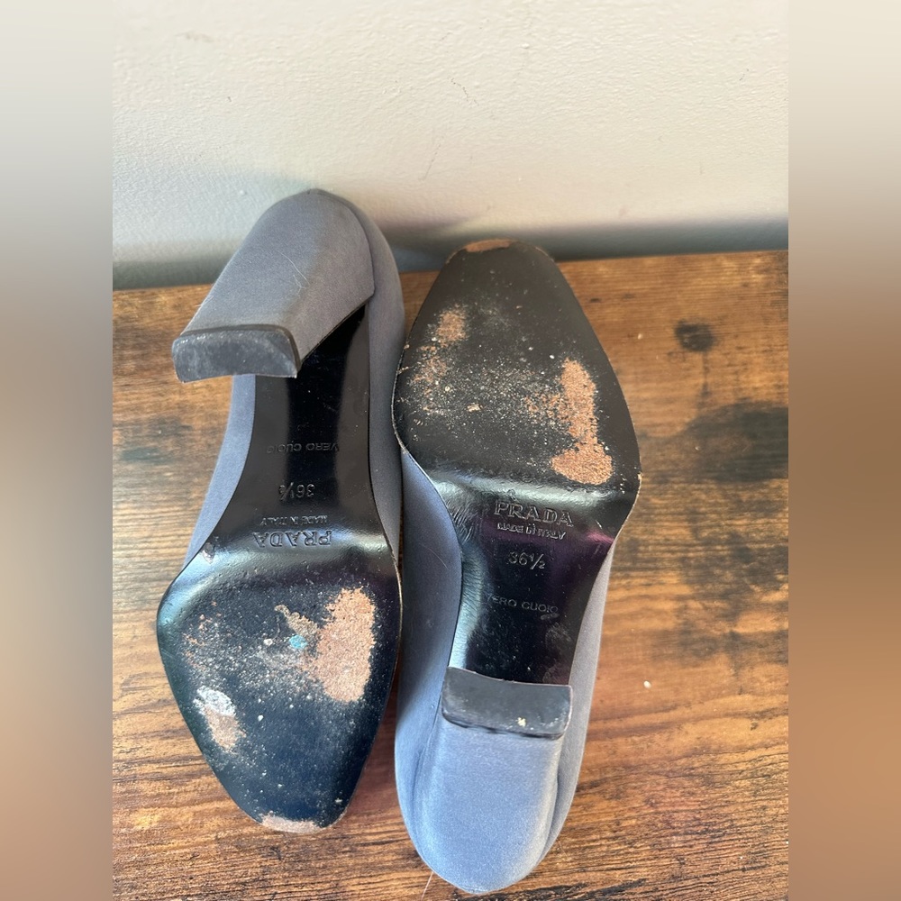 Vintage Prada acrylic buckle blue pump size 36.5 - Picture 9 of 13